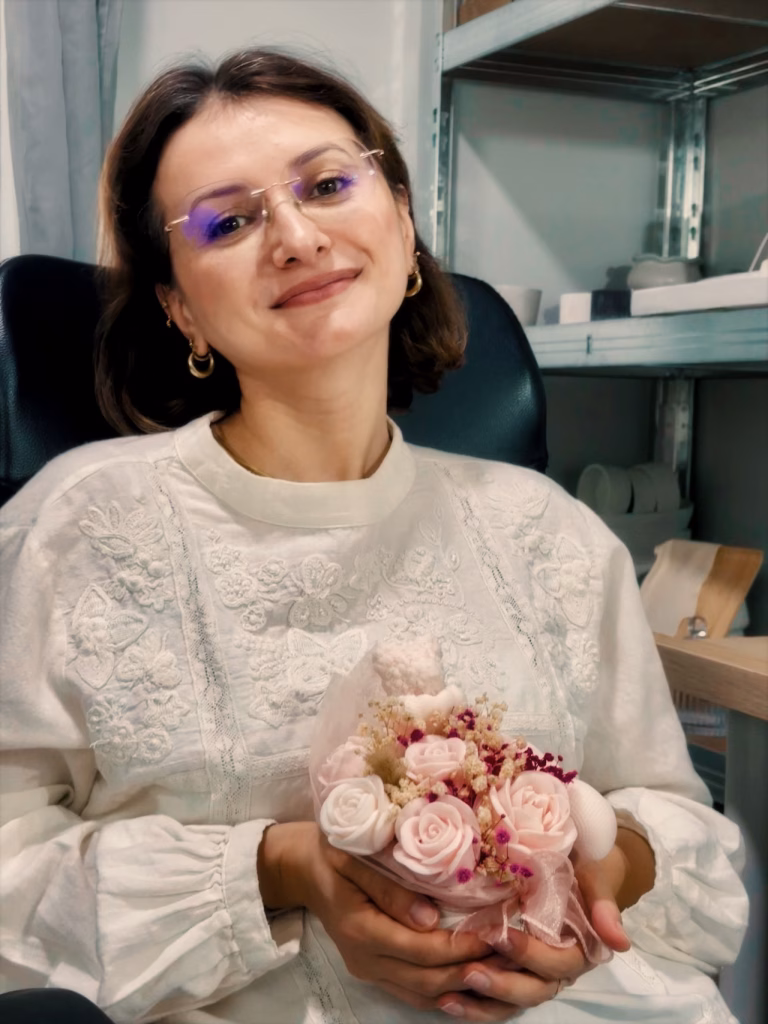 Lotis Ritual: realizare manuală de lumânări din soia într-un atelier autentic